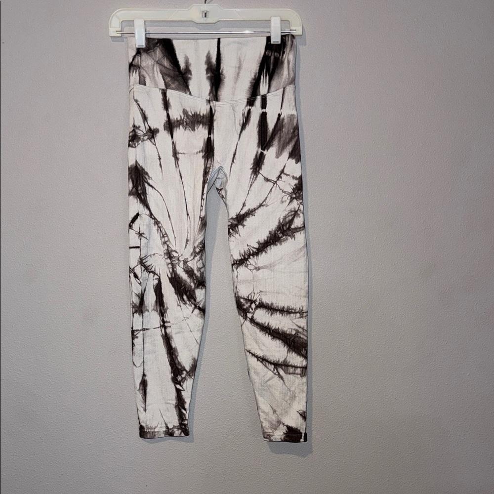 NWT PINK Active Leggings